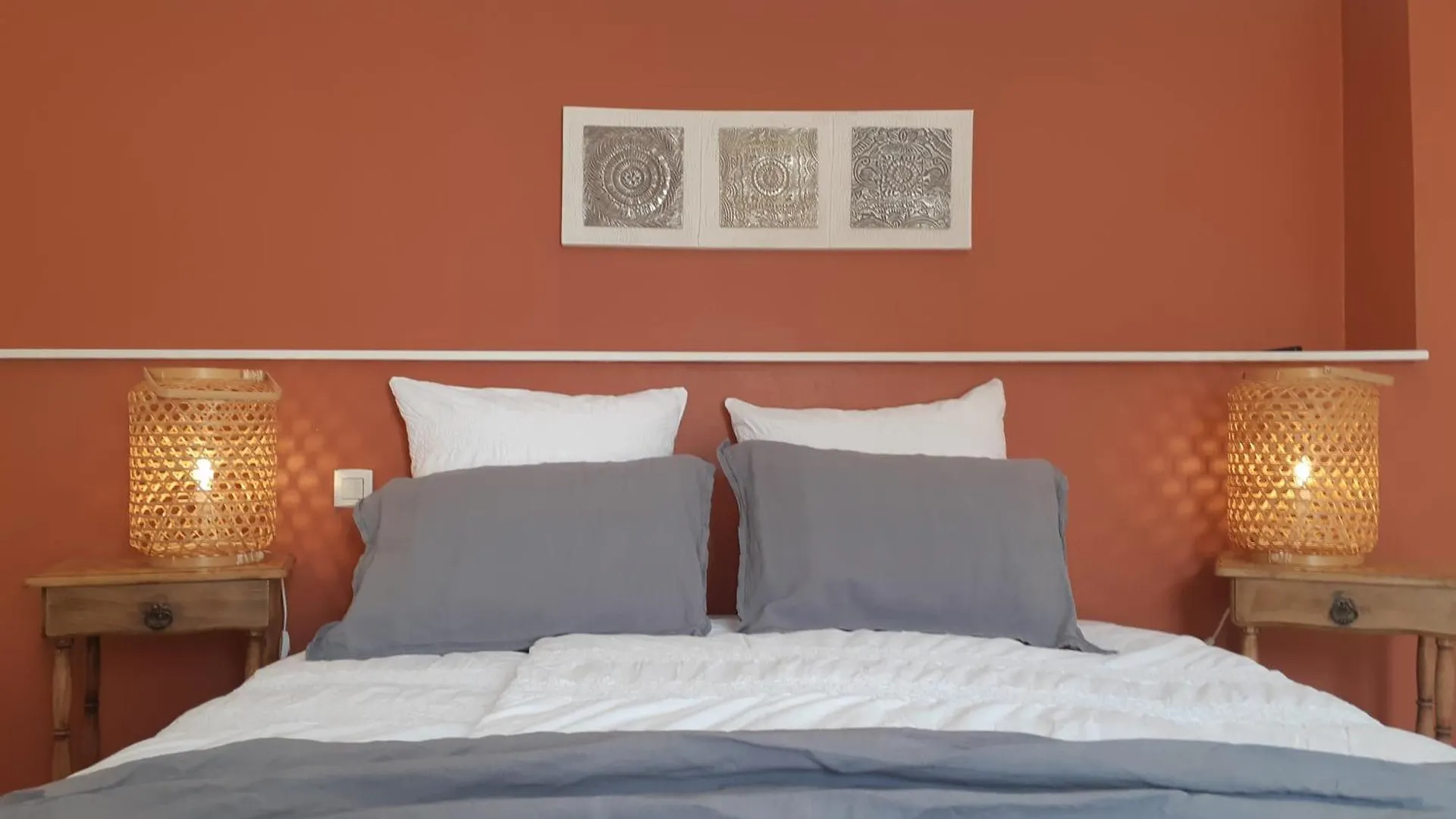 Chambres D'Hotes, B&B La Musardiere Alba-la-Romaine Francja